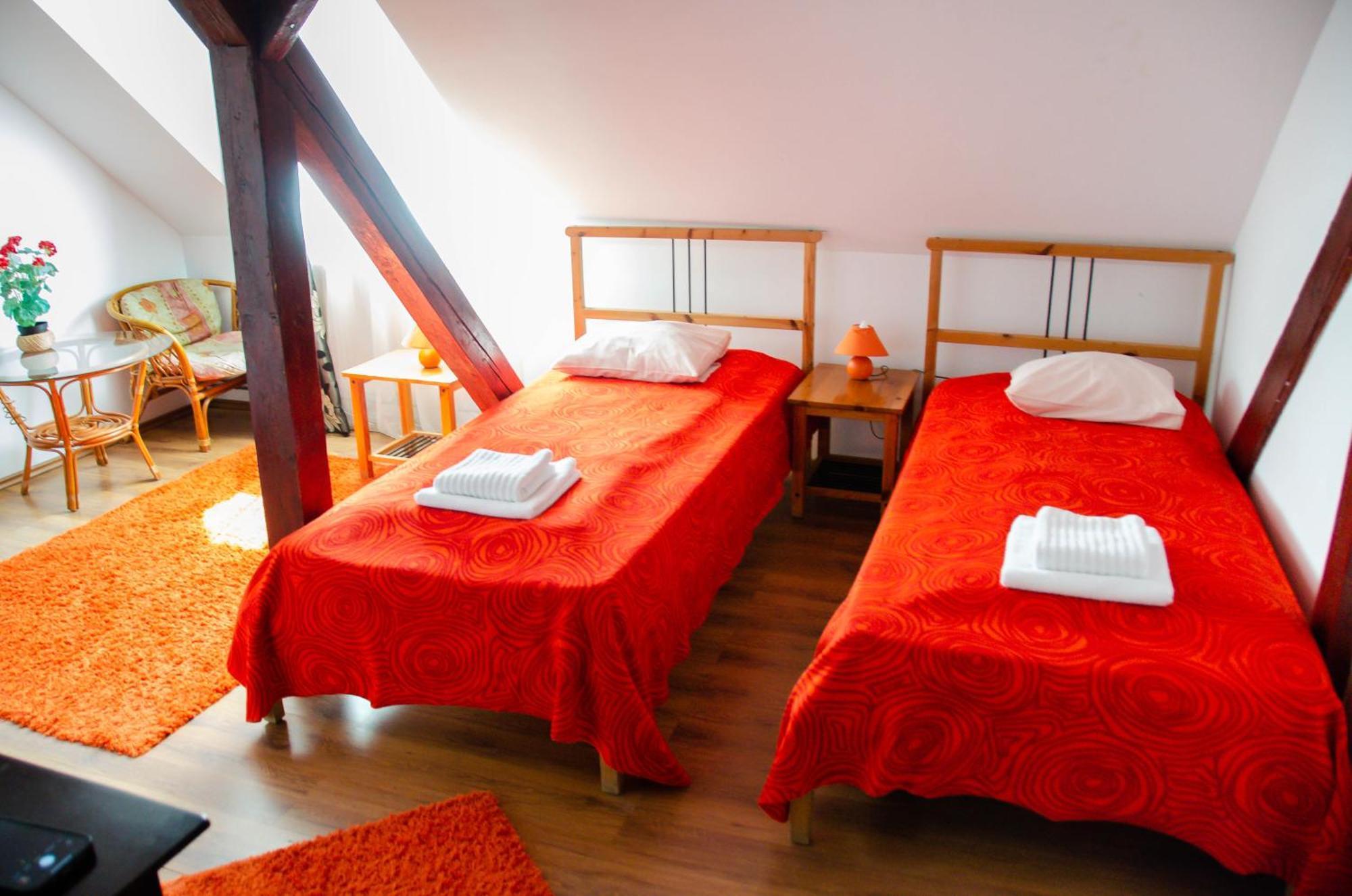 Conacul Bunicilor Hotel Novaci Kültér fotó